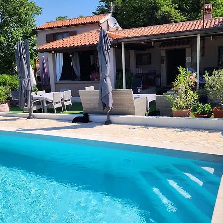 Casa Marici *